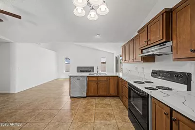 6937 W Sheila Lane, Phoenix, AZ 85033 - Photo 14