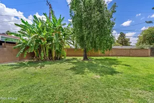 3827 E Weldon Ave, Phoenix, AZ 85018 - Photo 20