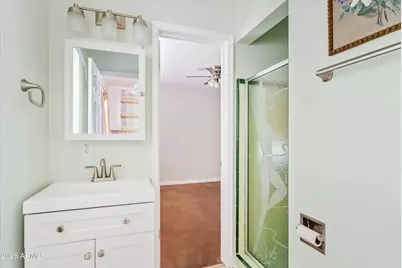 3827 E Weldon Avenue, Phoenix, AZ 85018 - Photo 30