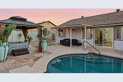 7926 W Dahlia Drive, Peoria, AZ 85381 - Photo 8