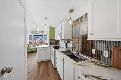 17200 W Bell Road #329, Surprise, AZ 85374 - Photo 8