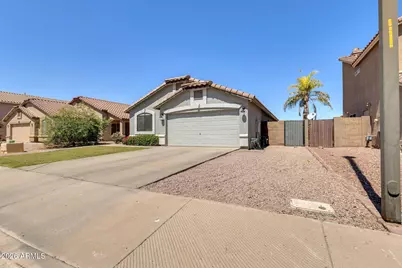 1442 S Palomino Creek Drive, Gilbert, AZ 85296 - Photo 2