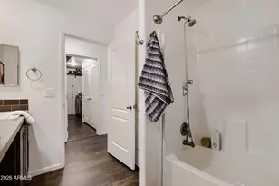 19401 N 7th St, Phoenix, AZ 85024 - Photo 16