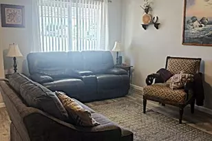 10104 N 96th Dr, Peoria, AZ 85345 - Photo 4