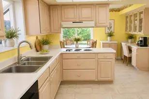 10401 W Desert Rock Dr, Sun City, AZ 85351 - Photo 14