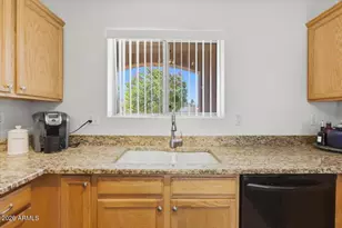 878 E Silversmith Trail, San Tan Valley, AZ 85143 - Photo 8