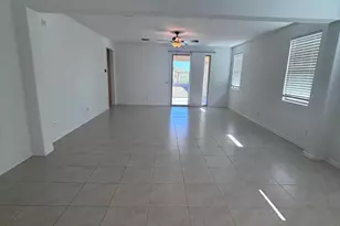 4421 W Palace Sta Rd, Phoenix, AZ 85087 - Photo 8
