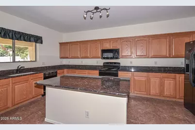 9541 W Frank Avenue, Peoria, AZ 85382 - Photo 10