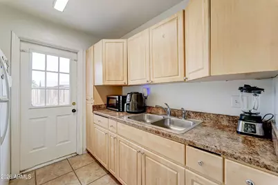 5438 W Roanoke Avenue, Phoenix, AZ 85035 - Photo 12