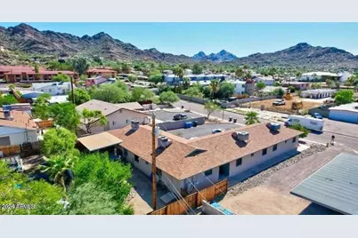 1420 E Brown Street #Apt C, Phoenix, AZ 85020 - Photo 2