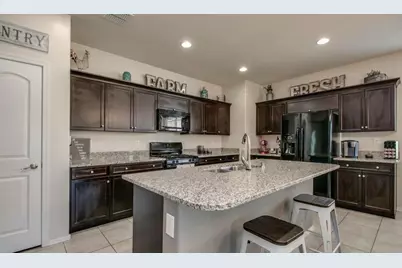 29857 W Columbus Avenue, Buckeye, AZ 85396 - Photo 26