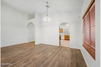 7672 W Betty Elyse Lane, Peoria, AZ 85382 - Photo 10