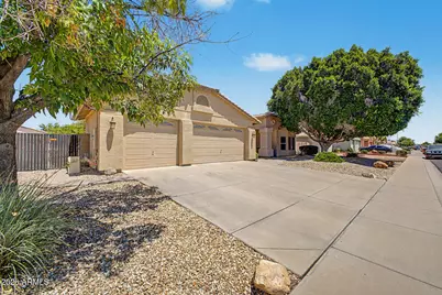 7672 W Betty Elyse Lane, Peoria, AZ 85382 - Photo 2