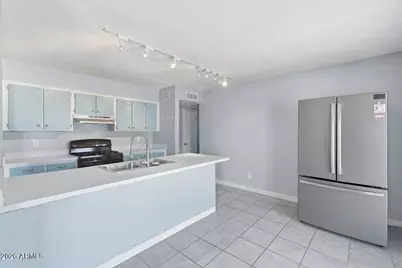 3202 W Acapulco Lane, Phoenix, AZ 85053 - Photo 16