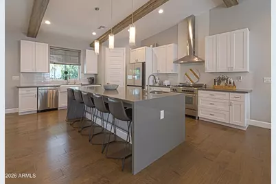 215 E Ashwood Place, Phoenix, AZ 85012 - Photo 6