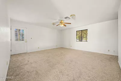 9438 N 16th Place, Phoenix, AZ 85020 - Photo 6