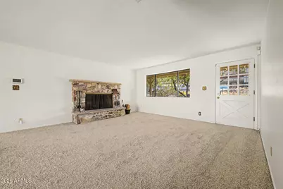 9438 N 16th Place, Phoenix, AZ 85020 - Photo 2
