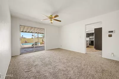 9438 N 16th Place, Phoenix, AZ 85020 - Photo 6