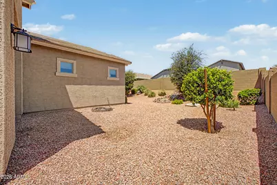 19610 W Avalon Drive, Buckeye, AZ 85396 - Photo 20
