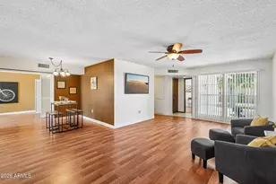 17435 N 99th Dr, Sun City, AZ 85373 - Photo 2