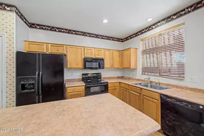 1982 S 159th Avenue, Goodyear, AZ 85338 - Photo 32