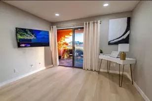 4303 E Cactus Rd, Phoenix, AZ 85032 - Photo 10