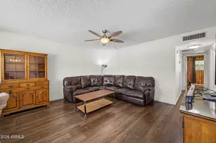 10210 N 97th Dr, Peoria, AZ 85345 - Photo 6