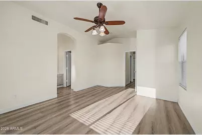13418 N 82nd Lane, Peoria, AZ 85381 - Photo 16