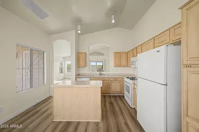 13418 N 82nd Lane, Peoria, AZ 85381 - Photo 12