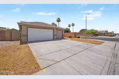 11199 W Monte Vista Road, Avondale, AZ 85392 - Photo 4