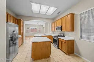 11199 W Monte Vista Rd, Avondale, AZ 85392 - Photo 10