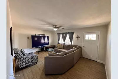 3317 W Laurel Lane, Phoenix, AZ 85029 - Photo 2