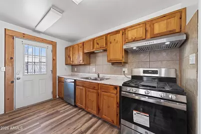 201 N 5th Street, Sierra Vista, AZ 85635 - Photo 4