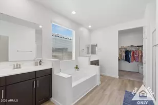 4198 W Dayflower Dr, San Tan Valley, AZ 85144 - Photo 38