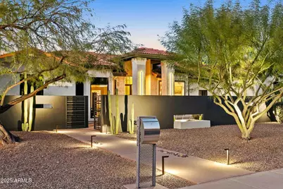 1202 W Aster Drive, Phoenix, AZ 85029 - Photo 1