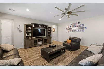 15658 W Cortez Street, Surprise, AZ 85379 - Photo 14