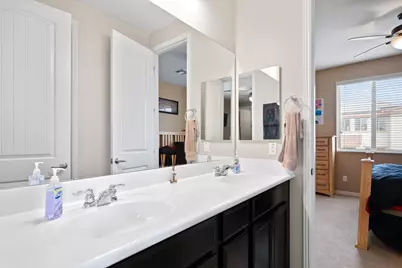 15658 W Cortez Street, Surprise, AZ 85379 - Photo 32