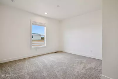 28425 N 250th Lane, Wittmann, AZ 85361 - Photo 14