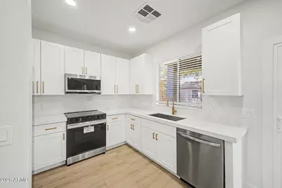10726 E Portobello Avenue, Mesa, AZ 85212 - Photo 2