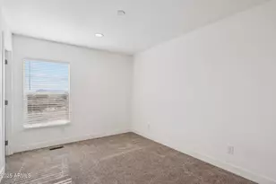 28575 N 250th Ln, Wittmann, AZ 85361 - Photo 18