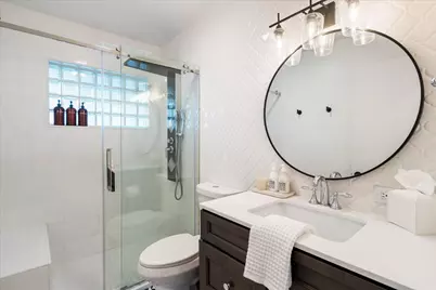 3827 E Hazelwood Street, Phoenix, AZ 85018 - Photo 26