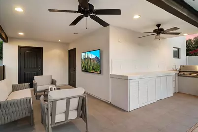 3827 E Hazelwood Street, Phoenix, AZ 85018 - Photo 32