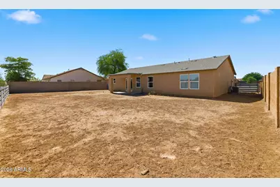 11354 W Cabrillo Drive, Arizona City, AZ 85123 - Photo 32