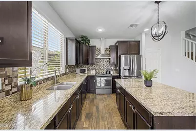 12394 N 69th Avenue, Peoria, AZ 85381 - Photo 4