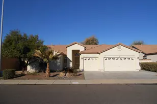 1802 S Pennington Dr, Chandler, AZ 85286 - Photo 1