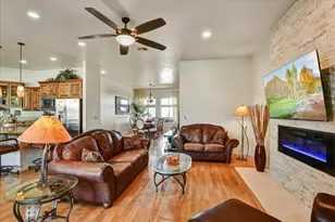 412 E Yearling Rd, Phoenix, AZ 85085 - Photo 24