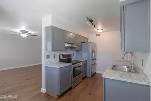 10200 N 95th Dr, Peoria, AZ 85345 - Photo 10