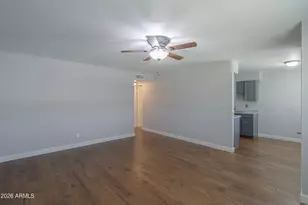 10200 N 95th Dr, Peoria, AZ 85345 - Photo 6