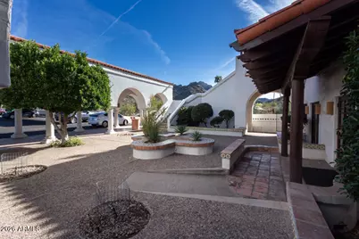 1825 E Northern Avenue #115, Phoenix, AZ 85020 - Photo 2