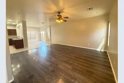 902 E Dee Street, Avondale, AZ 85323 - Photo 4